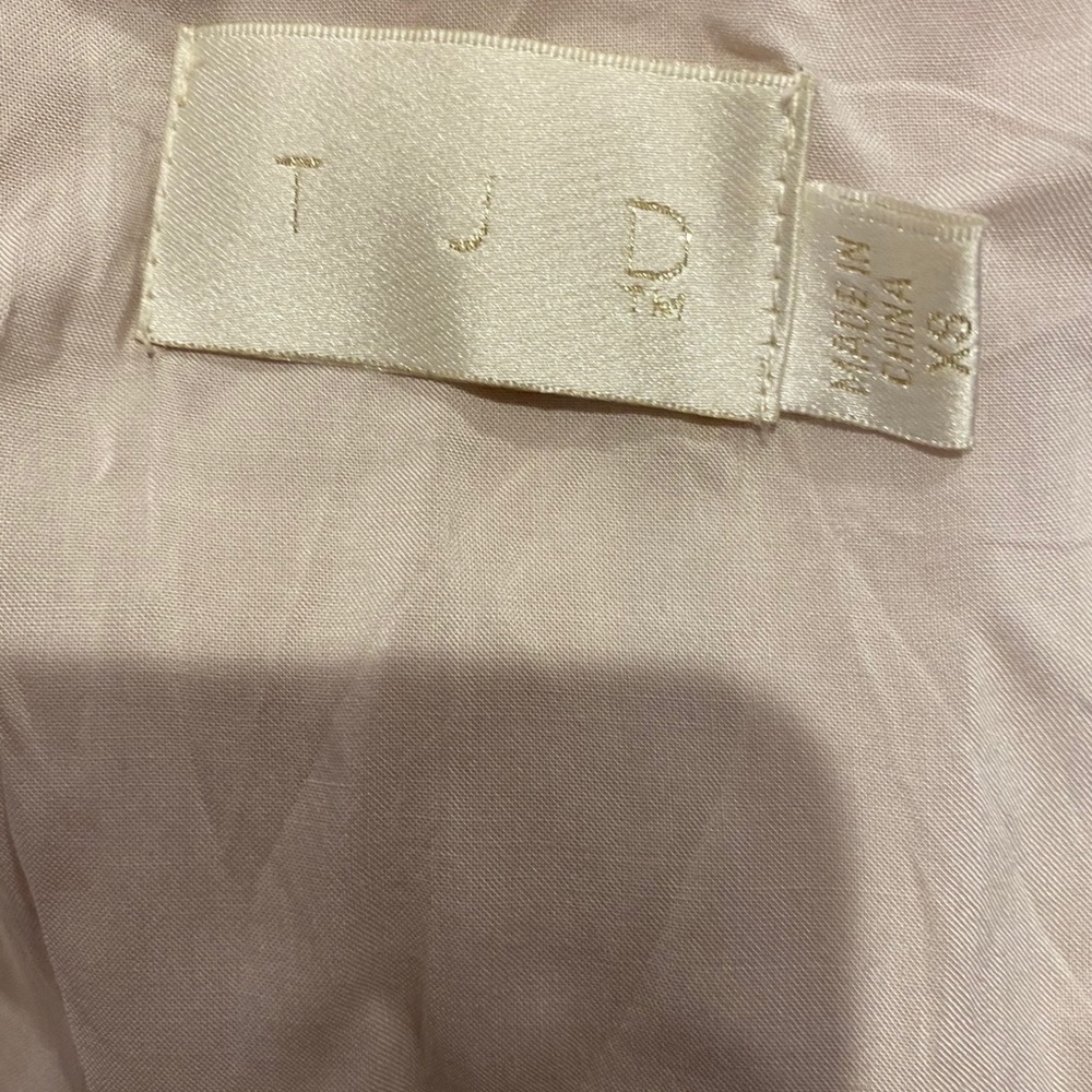 Ruffle Top - Picture 3 of 3